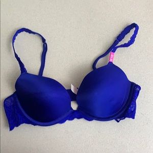 Victoria’s Secret push up bra with lace NWT